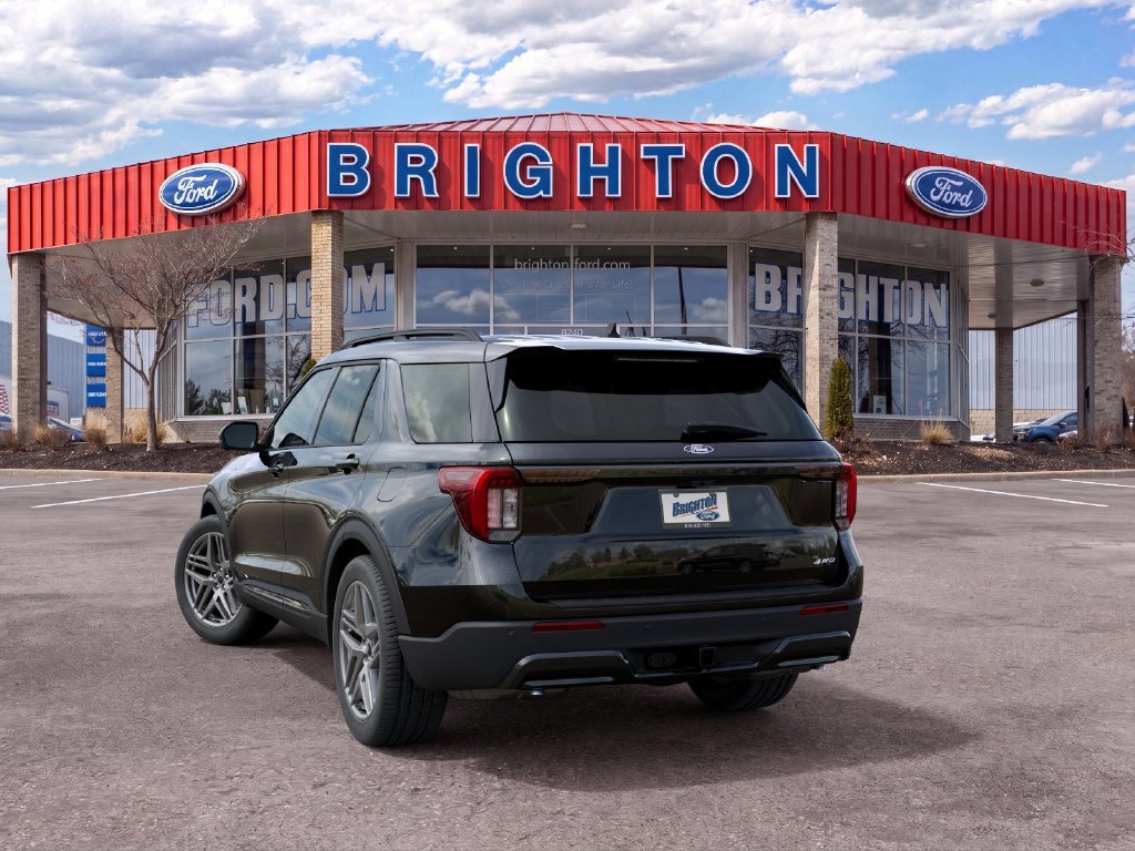 Used 2027 Ford Explorer ST-Line w/ Premium Package AWD/4WD image 2