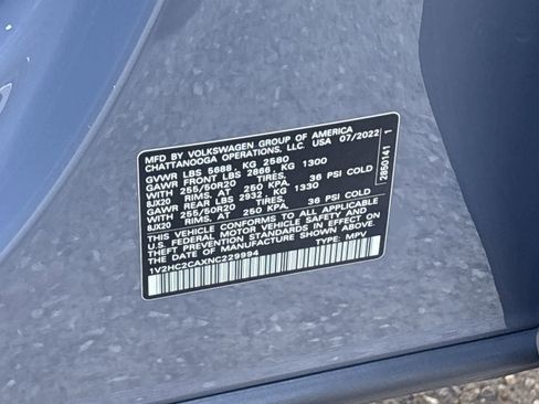 Used 2022 Volkswagen Atlas Cross Sport SE image 28