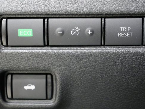 Used 2022 Nissan Sentra SV image 14