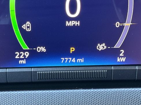Used 2023 Chevrolet Brightdrop 600 w/ Active Safety Package 2 AWD/4WD image 27