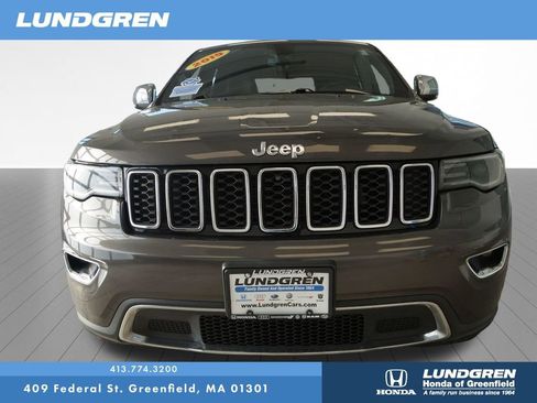 Used 2019 Jeep Grand Cherokee Limited w/ Luxury Group II image 2