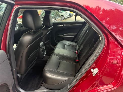 Used 2018 Chrysler 300 Touring L AWD/4WD image 14