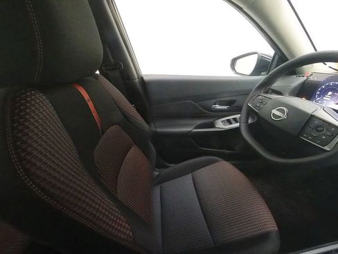 New 2026 Nissan Sentra SR w/ Floor Mat Package image 28