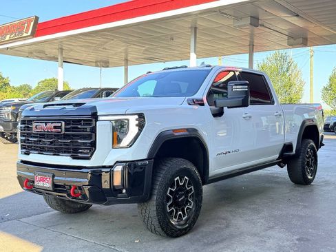 Used 2024 GMC Sierra 2500 AT4X AWD/4WD image 6