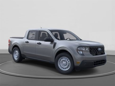 New 2025 Ford Maverick XL image 7