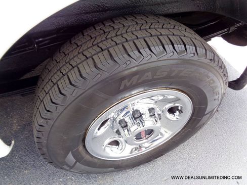 Used 2014 GMC Savana 2500 Extended RWD image 5