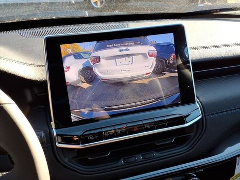 New 2026 Jeep Compass Limited w/ Sun, Sound & Navigation Group image 13