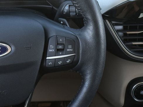 Used 2020 Ford Escape SEL image 17