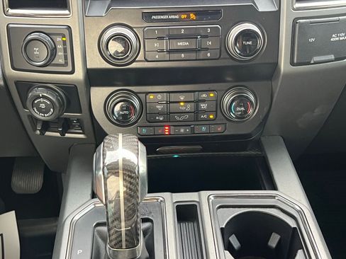 Used 2020 Ford F150 Raptor w/ Equipment Group 802A Luxury image 32