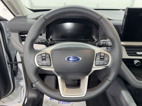 New 2026 Ford Explorer Active w/ Active Comfort Package image 16