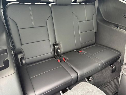 New 2025 GMC Acadia Elevation w/ Elevation Premium Package image 5