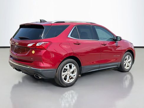 Used 2018 Chevrolet Equinox LT FWD image 5