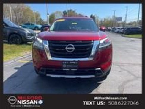 Certified 2023 Nissan Pathfinder SL w/ SL Premium Package AWD/4WD image 7