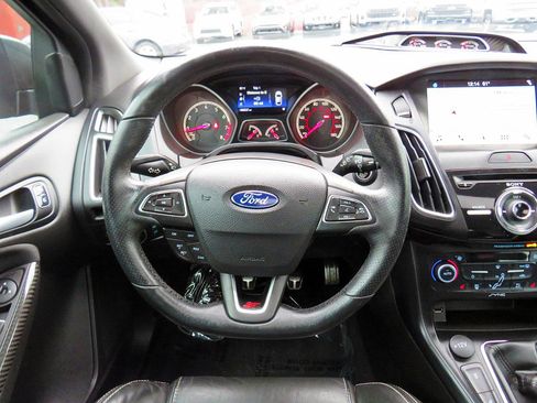 Used 2018 Ford Focus ST w/ Equipment Group 402A image 24