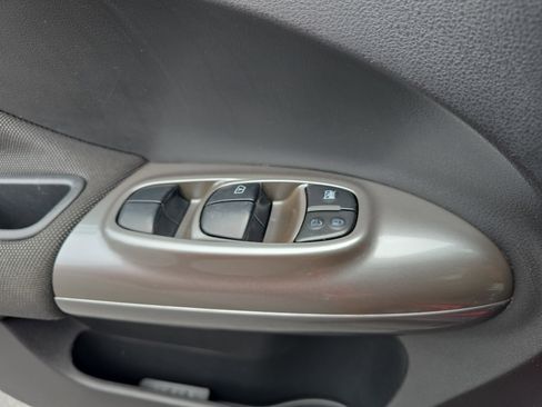 Used 2012 Nissan Juke SL AWD/4WD image 26