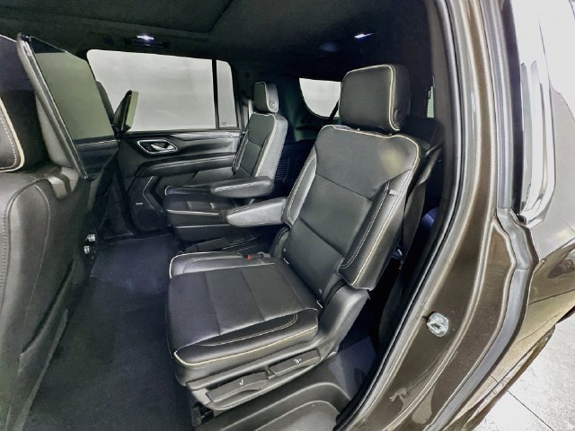 Used 2021 GMC Yukon XL SLT w/ SLT Luxury Plus Package AWD/4WD image 34