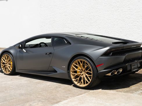 Used 2015 Lamborghini Huracan LP 610-4 AWD/4WD image 6