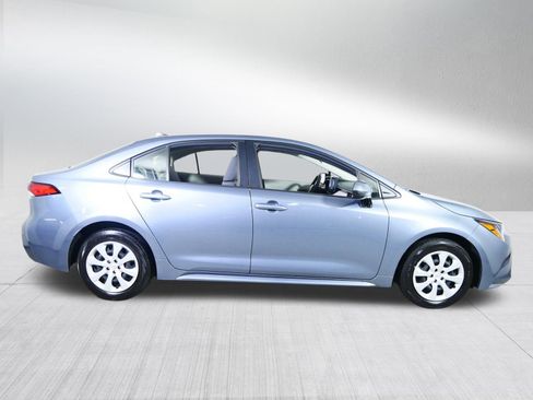 Used 2023 Toyota Corolla LE image 8