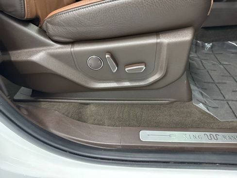 Used 2023 Ford Expedition Max King Ranch image 29