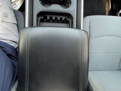 Used 2023 RAM 2500 Big Horn w/ Level 1 Equipment Group AWD/4WD image 23