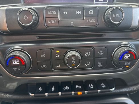 Used 2018 Chevrolet Silverado 2500 LTZ w/ Vortec Plus Package image 19