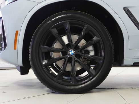 Used 2024 BMW X3 xDrive30i w/ M Sport Package AWD/4WD image 5