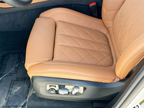 Used 2026 BMW X7 xDrive40i AWD/4WD image 19