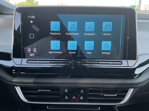 New 2026 Volkswagen Atlas Cross Sport SE AWD/4WD image 19