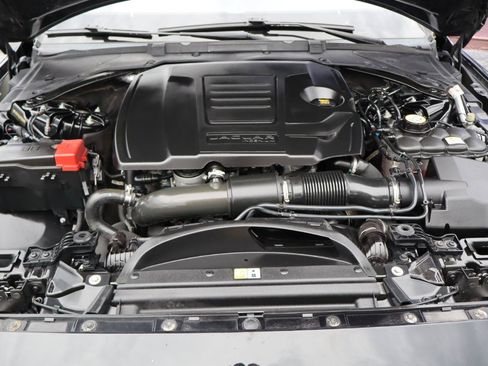 Used 2018 Jaguar XE Prestige RWD image 33