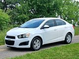 Used 2016 Chevrolet Sonic LT image 3