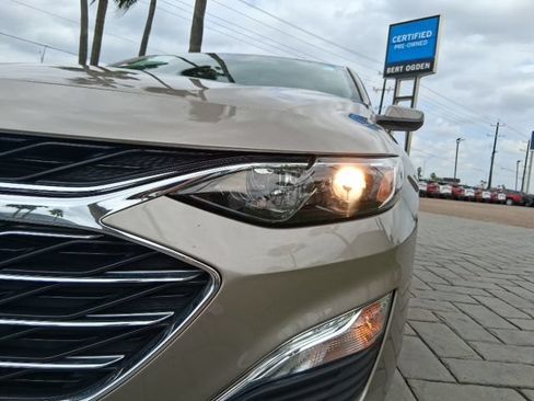 Used 2025 Chevrolet Malibu LS w/ LPO, Floor Liner Package FWD image 3
