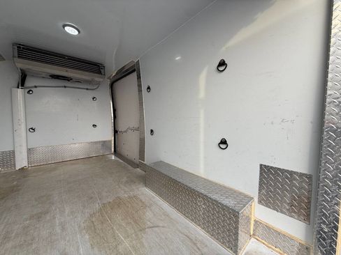 Used 2017 Ford Transit 250 148 Medium Roof image 28