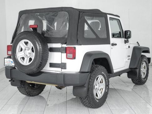 Used 2013 Jeep Wrangler Sport AWD/4WD image 6