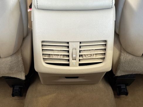 Used 2013 Lexus ES 350 w/ Premium Pkg FWD image 16