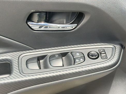 Certified 2025 Nissan Versa SV w/ Trunk Package FWD image 20