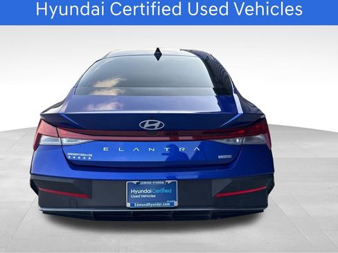 Certified 2025 Hyundai Elantra Hybrid FWD image 11