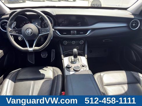 Used 2018 Alfa Romeo Stelvio Sport w/ Quick Order Package 22J Sport AWD/4WD image 28