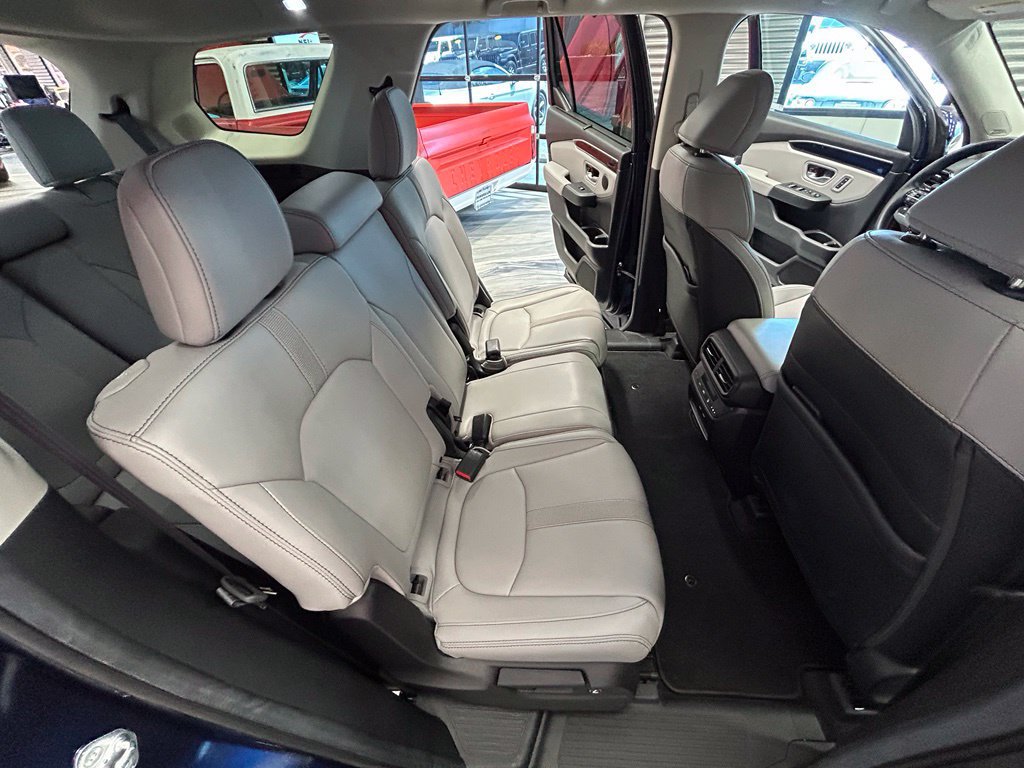 Used 2023 Honda Pilot Touring image 47