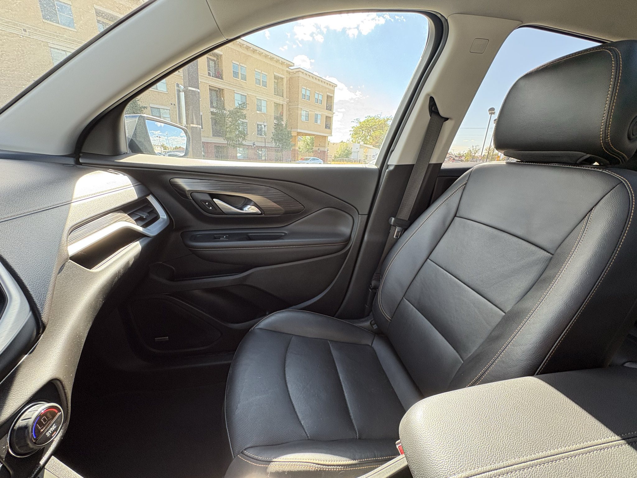 Used 2019 GMC Terrain SLT w/ Infotainment Package II AWD/4WD image 38