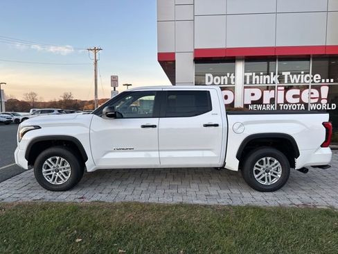 New 2026 Toyota Tundra SR5 image 2