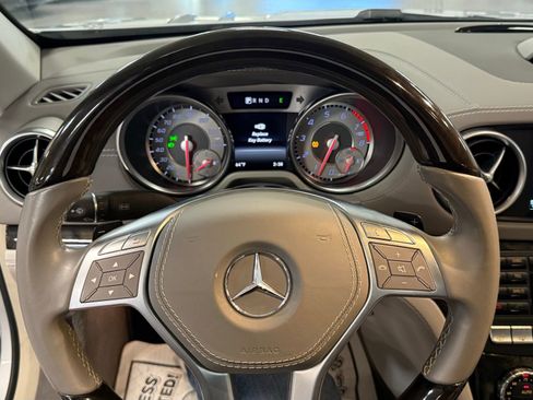 Used 2016 Mercedes-Benz SL 400 w/ Premium I Package image 32