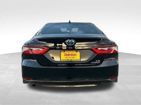 Used 2024 Toyota Camry LE image 9