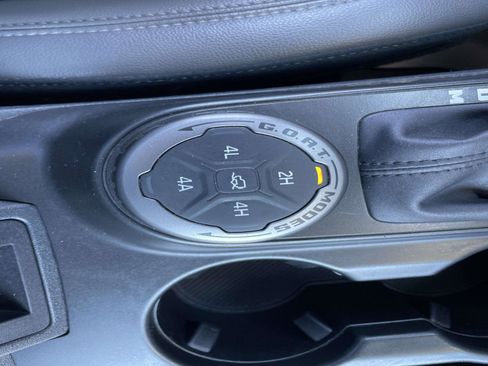 Used 2023 Ford Bronco Outer Banks w/ Sasquatch Package AWD/4WD image 19