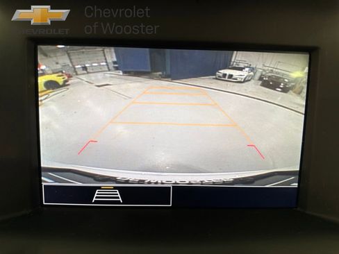 Used 2023 GMC Terrain SLE w/ Driver Convenience Package image 22