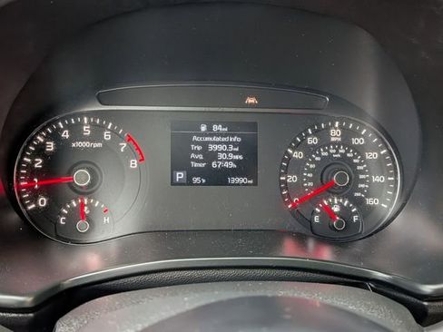 Used 2022 Kia Soul LX w/ Technology Package image 22