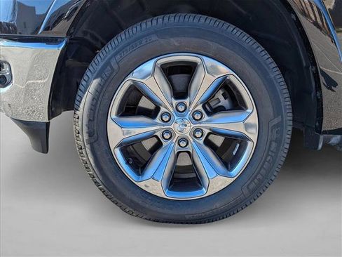 Used 2019 RAM 1500 Limited image 9