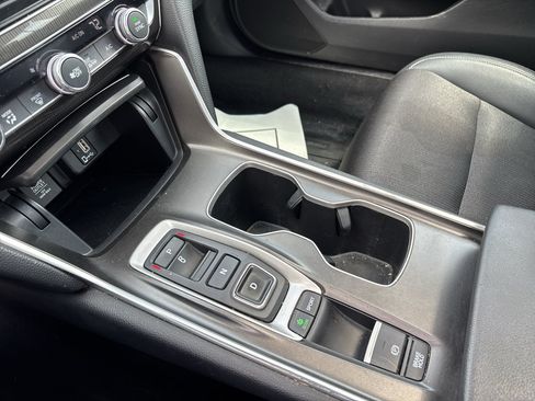 Used 2019 Honda Accord Sport image 20