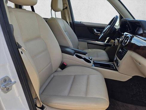 Used 2013 Mercedes-Benz GLK 350 4MATIC image 14
