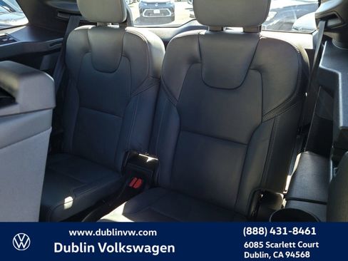 Used 2022 Volvo XC90 T8 Inscription w/ Advanced Package image 12
