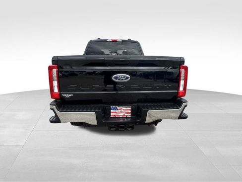 Used 2025 Ford F250 XLT image 5